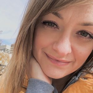 Meet your Posher, Jaqueline